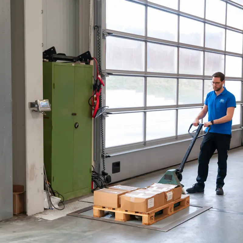 PCE-RS 2000 - Robust 1200mm Steel Weighbridge for Heavy Objects