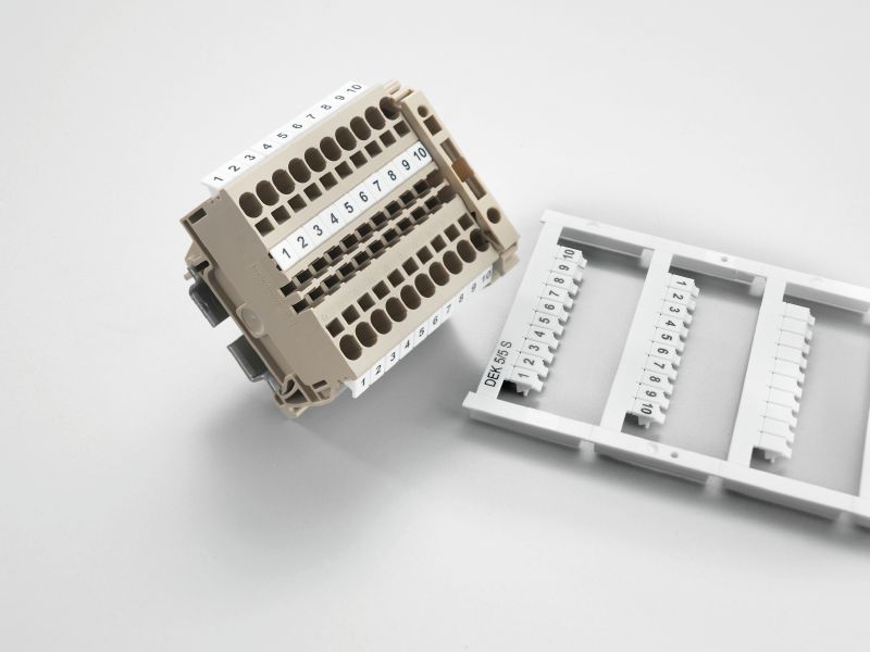 0523060001 - Weidmueller Polyamide Terminal Marker 5x5mm, RoHS Compliant (Pack of 500)