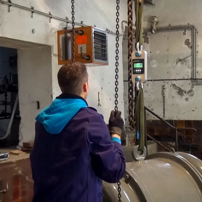 PCE-DDM 3WI - Portable 3t Hanging Scales with Carrying Case & Shackles