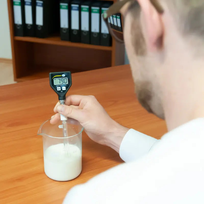 PCE-PH 18 - Compact Soil pH Meter for Precision Measurements