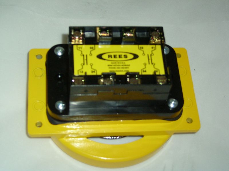 04917-212 Push Button Switches with Larger Mounting Pattern