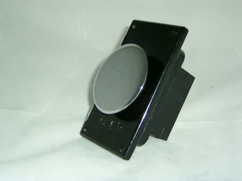 04917-812 Push Button Switches with Larger Mounting Pattern