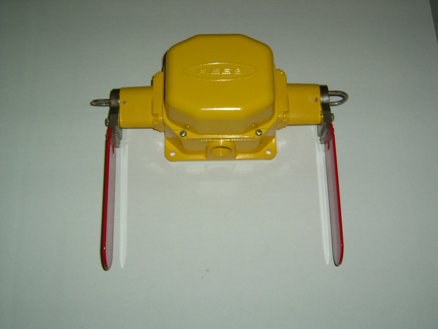04954-414 Cable Operated Switches with Double Flag Indicator(s) or Latch Plates