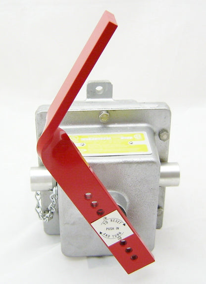 04965-000 Explosion Proof Switch with Actuating Arm
