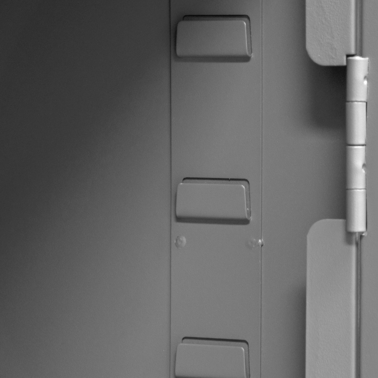 2500-138B-5295 Cabinet with 138 Blue Bins