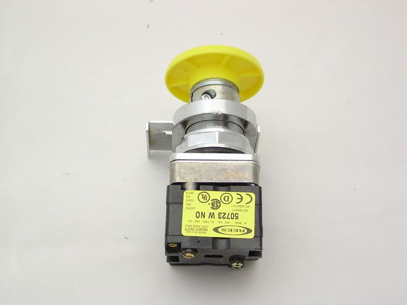 40102-114 30.5mm Mushroom and Rope Pull Operators