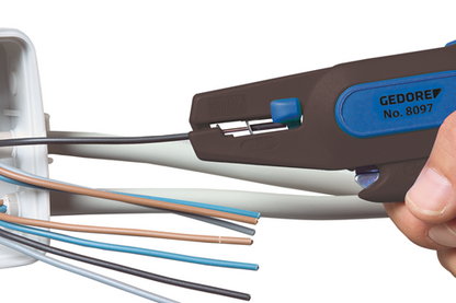 6702940 - V-Shaped Automatic Wire Stripper, 0.2-6 mm² with Cutter