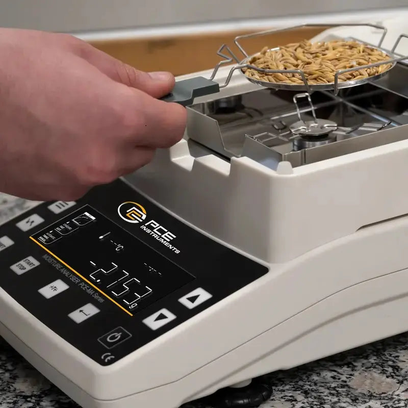 PCE-MA 100 - Precision Benchtop Scale for Moisture Analysis up to 199°C