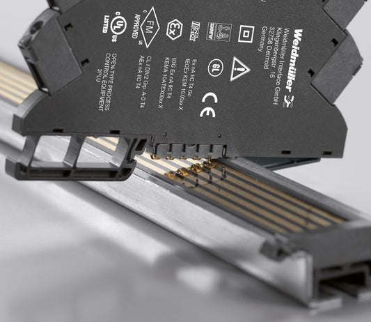 1375450000 - Isolating DC Converter for Analog Signals with 3-Way Isolation