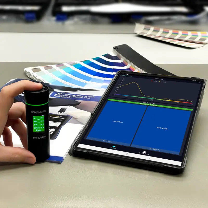 PCE-XXM 30 - Bluetooth Colorimeter, 10,000 Measurements, Ø8mm Opening