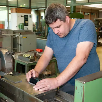 PCE-RT 2000 - Portable Roughness Tester with OLED Display and Rechargeable Battery