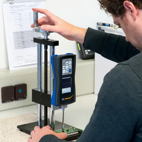 PCE-DFG N 500 - Digital Force Gage, 500 N Capacity, USB Data Transfer