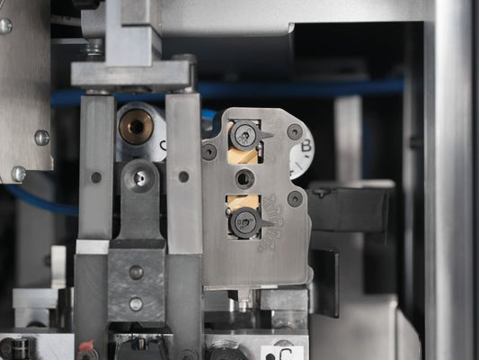 9028540000 - Electropneumatic Wire Stripper & Crimper, 0.5-2.5 mm²