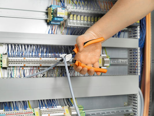 9002660000 - One-Handed Cutting Tool for 12mm Cables, 1000V Power