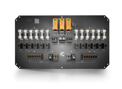 2737520000 - 330mm Photovoltaic Combiner Box with MPP Tracker and IP65 Rating