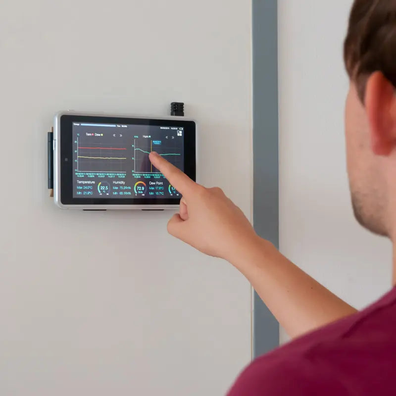 PCE-HT 300 - 7" Touch Screen Weather Station with Data Logger & Alarm