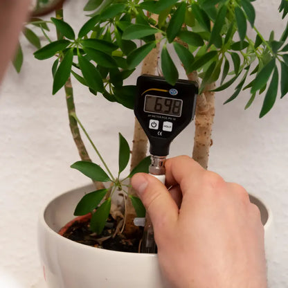 PCE-PH 18 - Compact Soil pH Meter for Precision Measurements