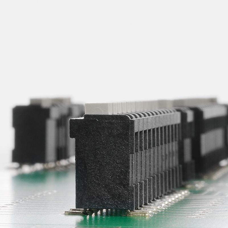 1473580000 - Black 5.00mm PCB Terminal, 3 Poles, 180° Orientation  (Pack of 180)