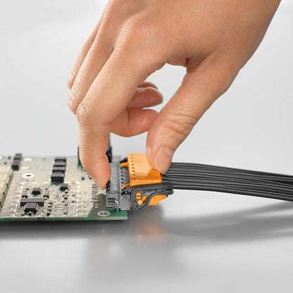 2542450000 - 10-Pole Female PCB Connector with 180° Layout and PUSH IN Technology  (Pack of 50)