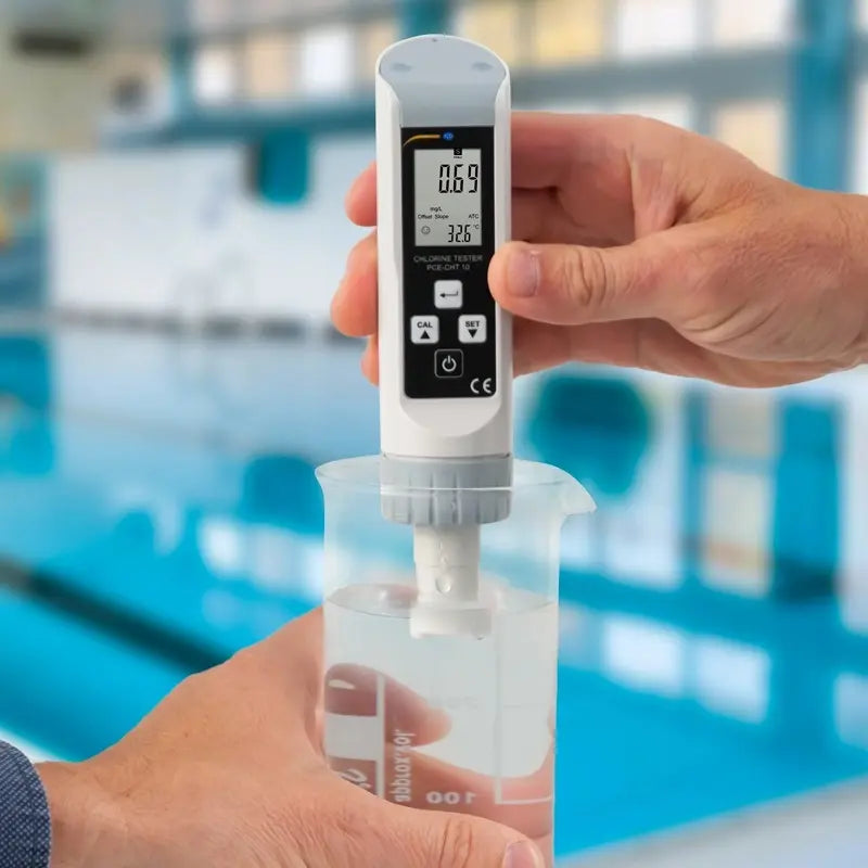 PCE-CHT 10 - Compact Chlorine Tester for Water with Backlit Display