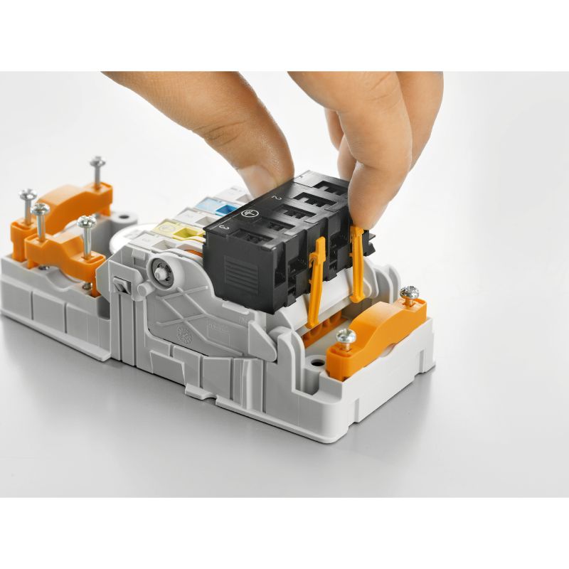 1816130000 - Durable ZVR ZP2.5 Locking Clip, 3.9mm Width, RoHS Compliant  (Pack of 25)