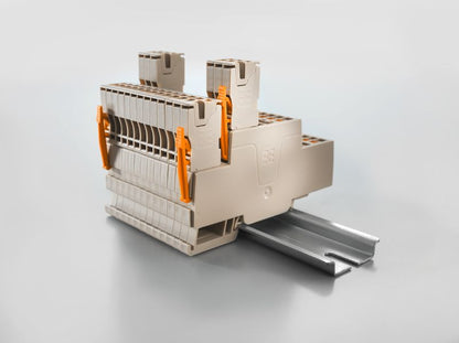 2457570000 - Orange V-0 Terminal Locking Clip, Pack of 25  (Pack of 25)