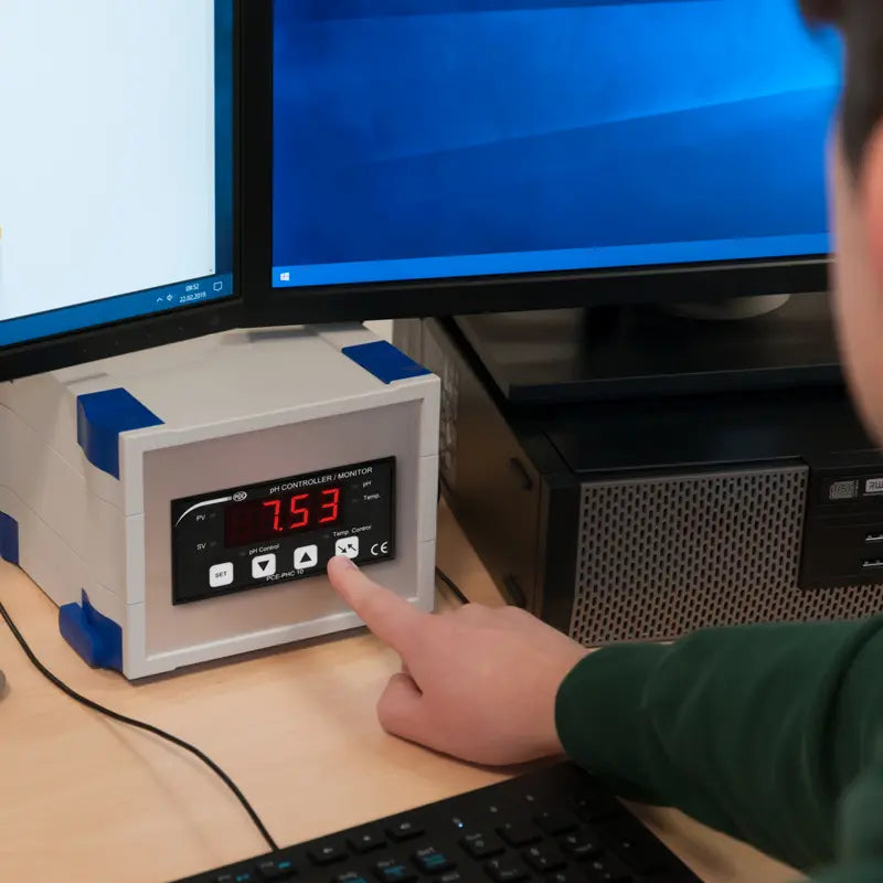PCE-PHC 10 - 2-Point pH Controller for Water Treatment & Fish Farming