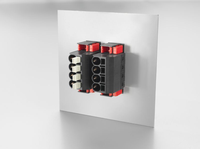 2431560000 - 7.62mm Male PCB Connector, 10 Poles, Closed Side Design  (Pack of 24)