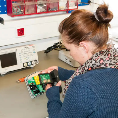 PCE-DHM 10 - Portable 500x Videoscope with 3" Display and 5MP Camera