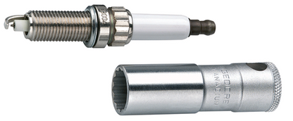 1793586 - Spark Plug Insert with Retaining Spring for 3/8" Tools