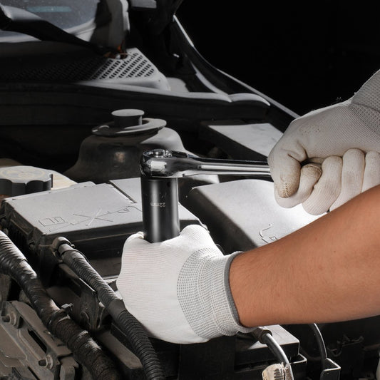 XL3066 - 18-Piece Impact Socket Set in Durable Case for Automotive Repairs