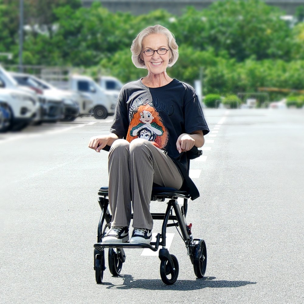 FS800LBJF4 - Compact Folding Wheelchair with 15.75-Inch Seat for Travel