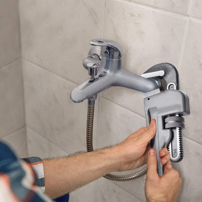 TD0505 24" - Lightweight Aluminum Pipe Wrench with Ergonomic Handle