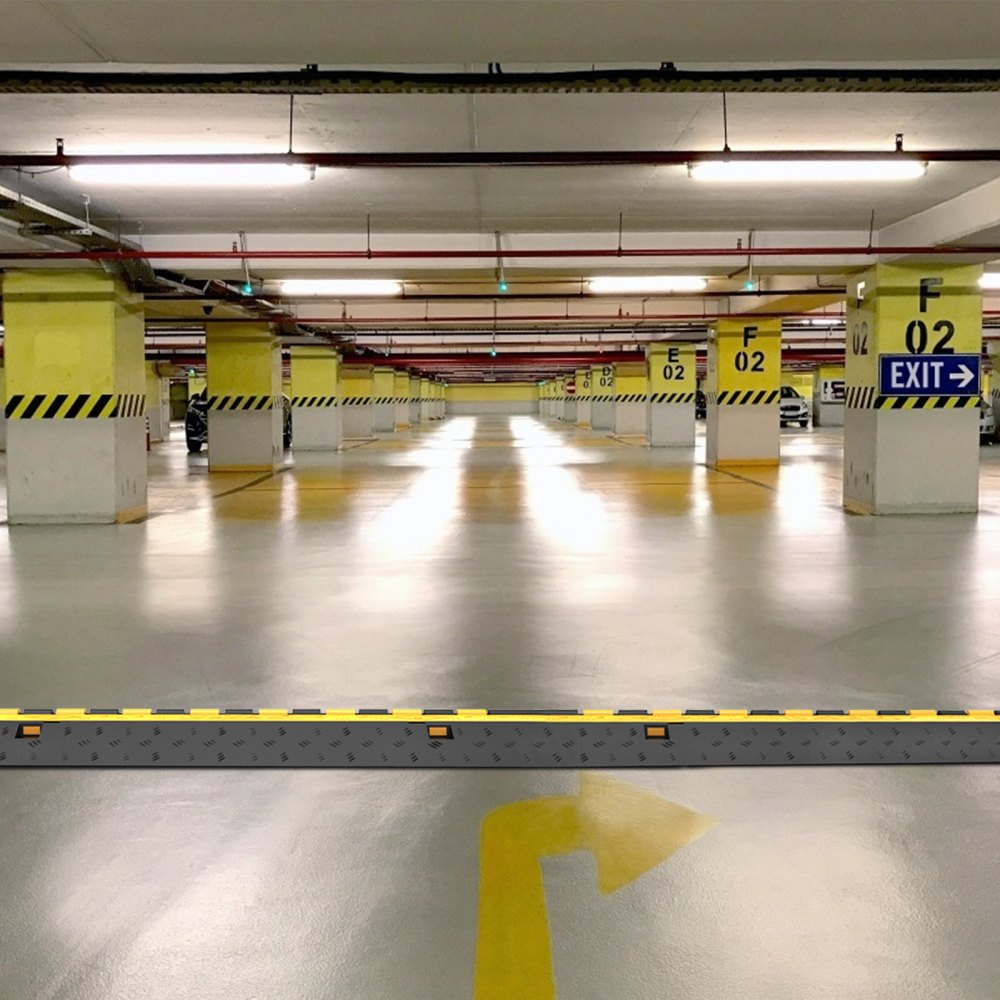 GXB4TZ1000X250X50 - Durable Rubber Cable Protector Ramp for Safe Vehicle Passage