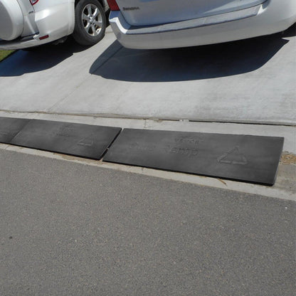 VV-LYPD-1JT47YC - Heavy-Duty Rubber Curb Ramp for Cars, 32000 lbs Capacity