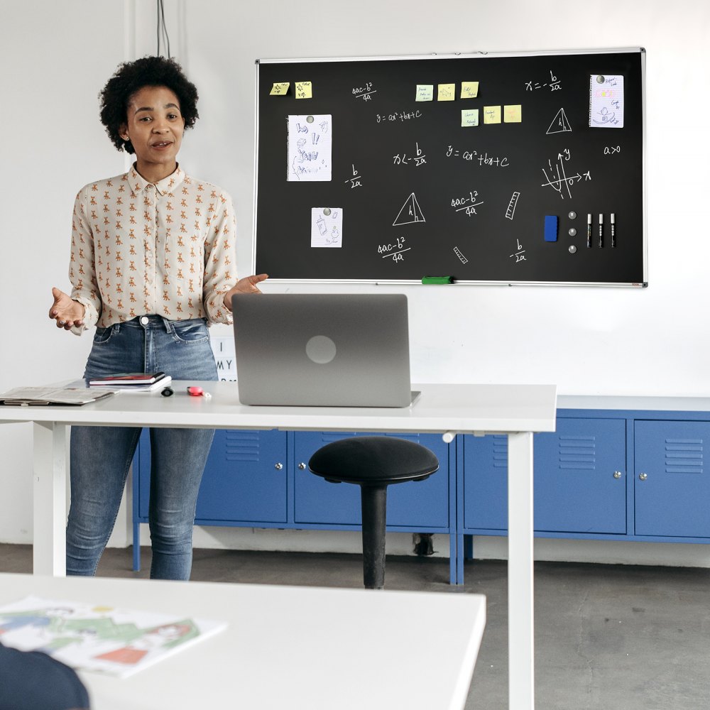 A01B-100175 - 70 x 40 Inch VEVOR Blackboard for Classrooms & Offices