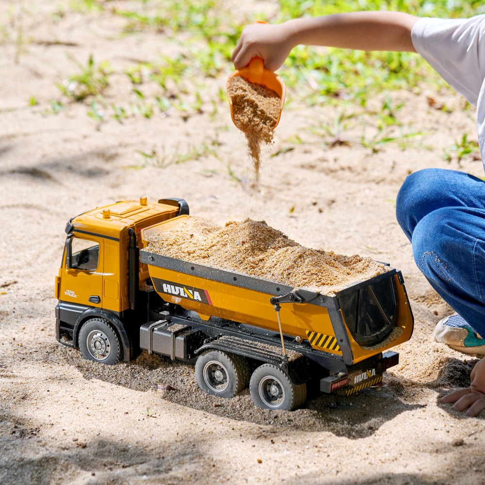 1573 - 1:14 Scale Remote Control Dump Truck with Sound & Lights