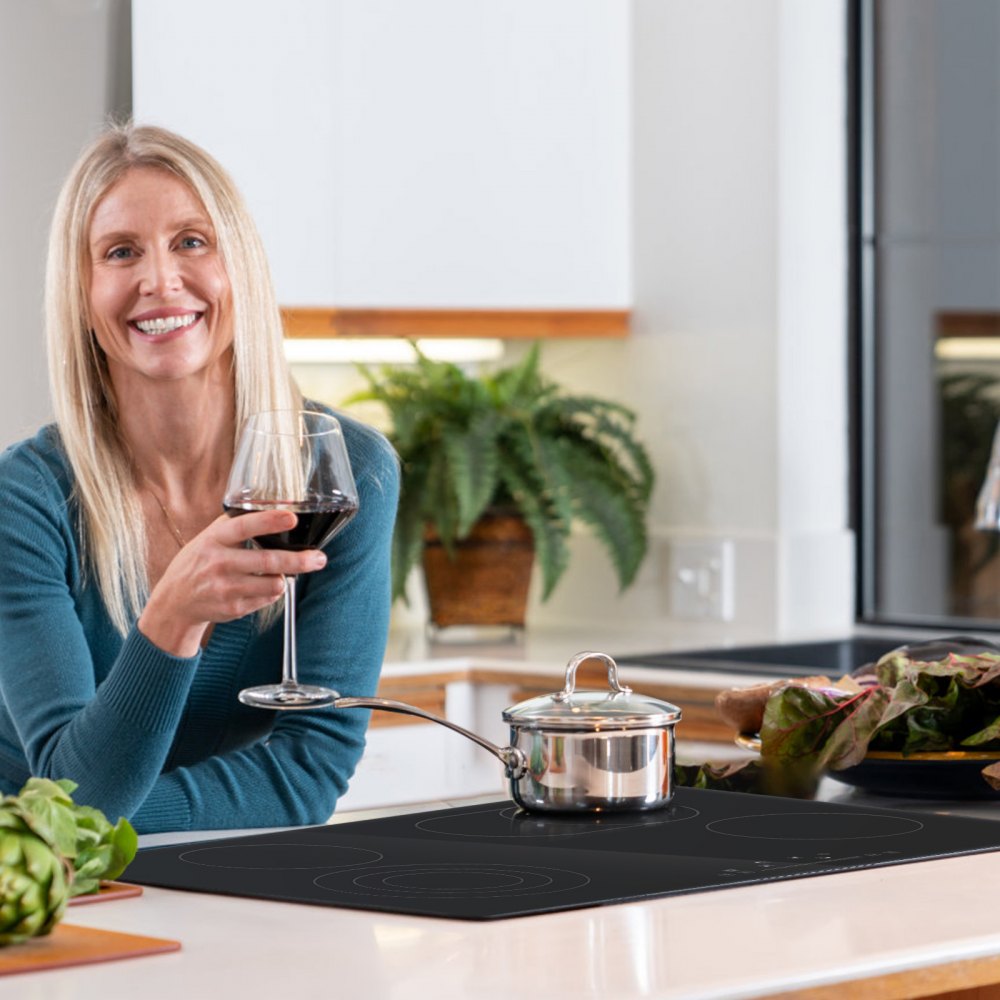 LT4-78 - 30" Electric Cooktop with 4 Burners & Touch Controls