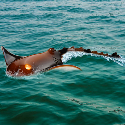 18005-1 - Waterproof Remote Control Manta Ray with Dual Propellers