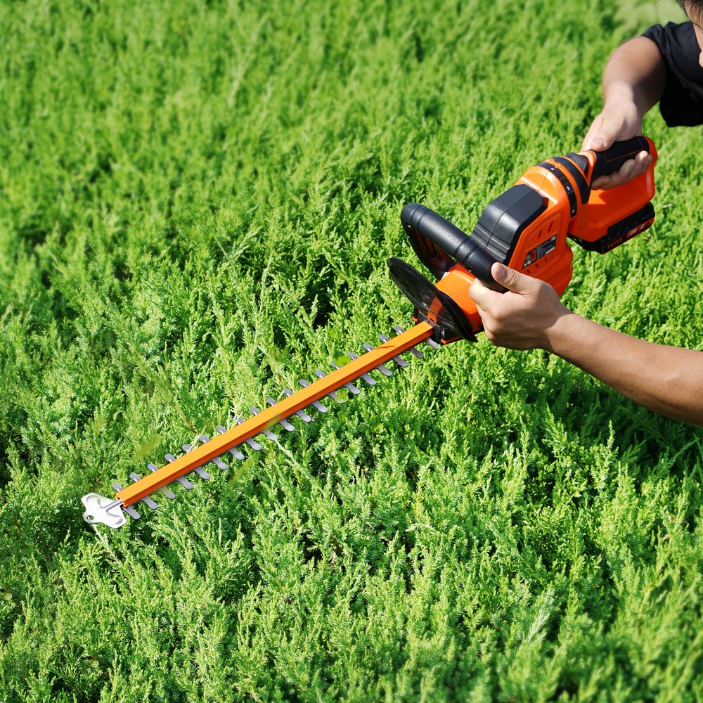 SF8A609 - 20V Cordless 18-inch Hedge Trimmer with 180° Rotating Head