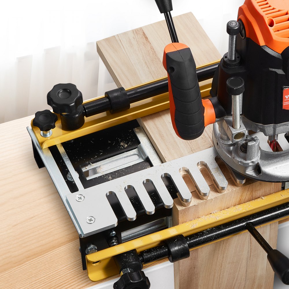 28104-3 - Durable Cast Aluminum Dovetail Jig with 4 Router Bits & 3 Templates