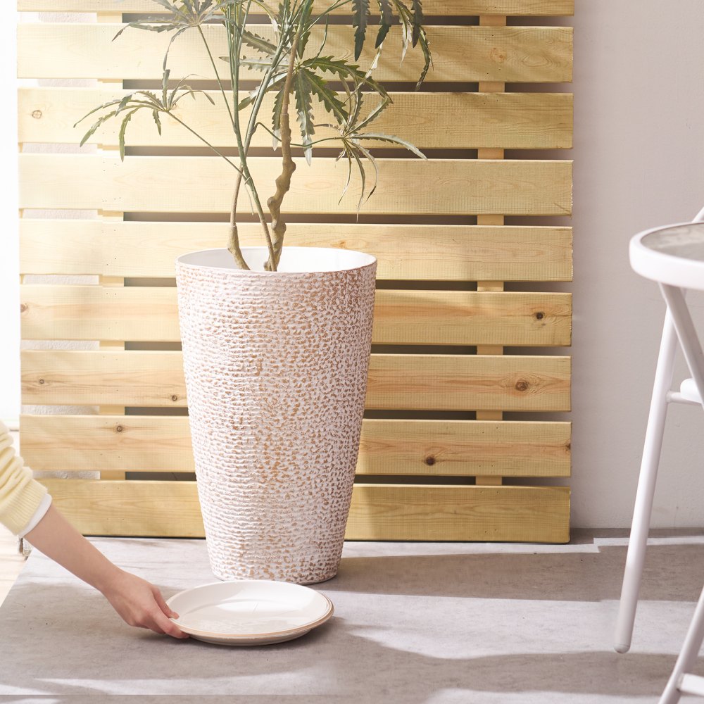 KD8853 - 21" Tall Elegant Outdoor Planters with Efficient Drainage