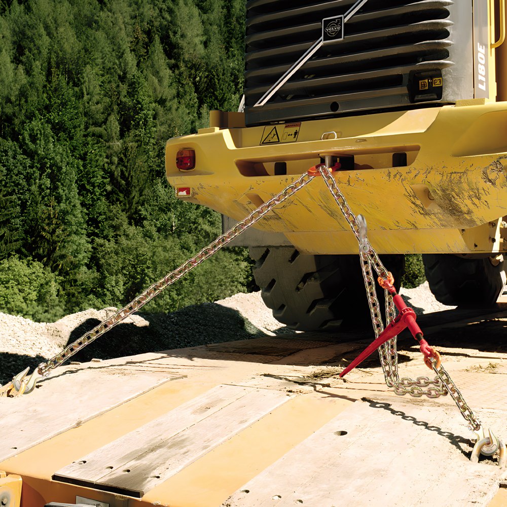 8mmX3m-2 - Heavy Duty G80 Chain with Hooks for Secure Cargo Tie-Down